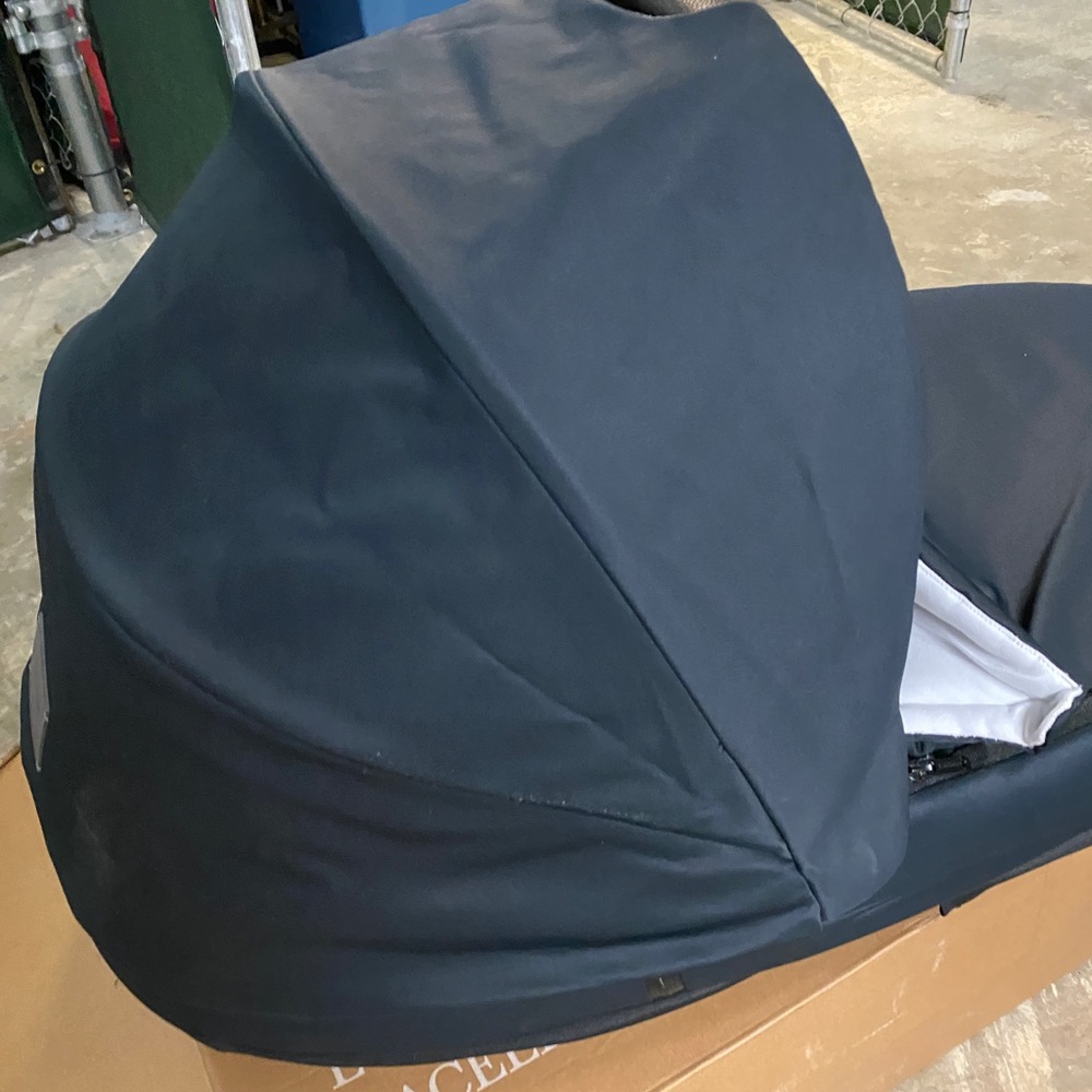 CYBEX Platinum Priam Lux Carry Cot